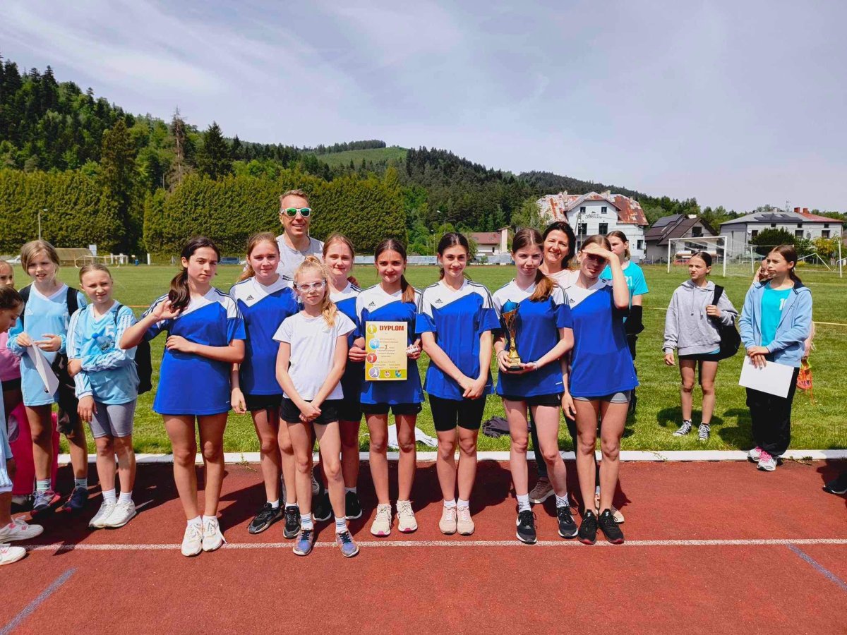 Finał powiatu żywieckiego w Czwórboju lekkoatletycznym uczniów szkół podstawowych - 10 maja 2024r Finał powiatu żywieckiego w Czwórboju lekkoatletycznym uczniów szkół podstawowych - 10 maja 2024r