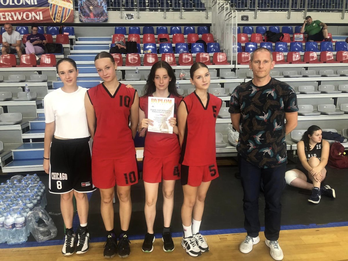 Finał wojewódzki w koszykówce 3x3 - Licealiada dziewcząt - 10 czerwca 2024r Finał wojewódzki w koszykówce 3x3 - Licealiada dziewcząt - 10 czerwca 2024r