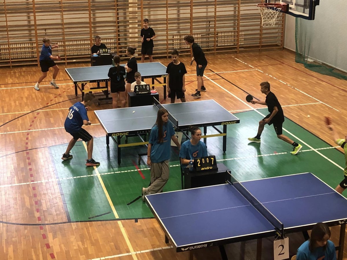 Tenis Stołowy - finał Powiatu Żywieckiego- Igrzyska Młodzieży Szkolnej - 31 października 2024r Tenis Stołowy - finał Powiatu Żywieckiego- Igrzyska Młodzieży Szkolnej - 31 października 2024r